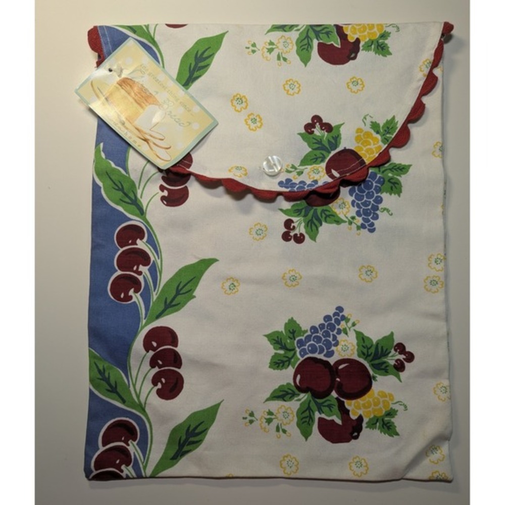 Reusable Cotton Bread Bag Cherry Grapes Kitchen Decor Cotton Blend New with Tags